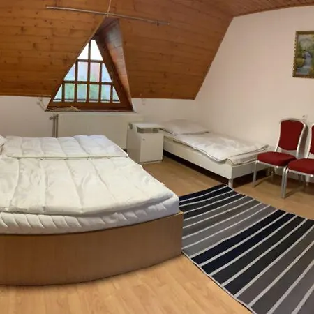 Apartment Feszek *