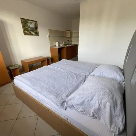 Apartment Feszek